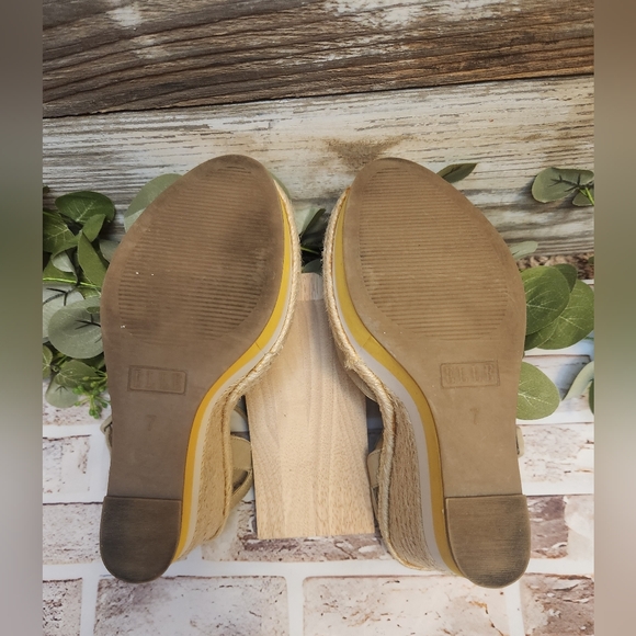Elle Everly Yellow Tan Espadrille Wedge Sandals Size 7 - Picture 8 of 12